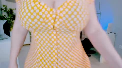 bluediamondsdreams online show from May 20, 11:27 am