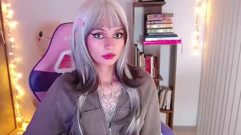 Im Abril .. Nice to meet you  thumb up me please its important  INDEPENDENT MODEL online show from January 7, 12:13 am