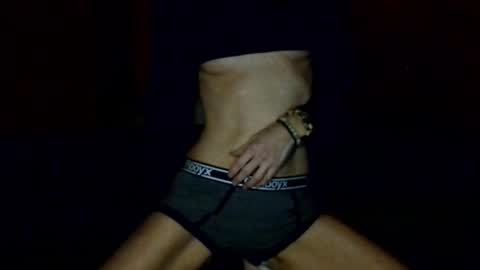 Blueeyedlie online show from December 23, 5:27 am