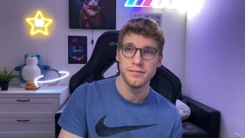 blueeyedtallguy online show from December 3, 1:08 am