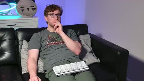 blueeyedtallguy online show from November 12, 2:34 am