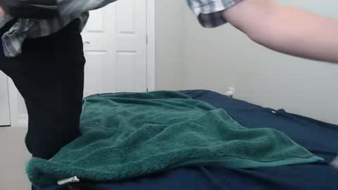 blue eyed twink online show from March 22, 9:51 pm