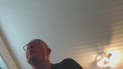 Snapshot of blueeyesn8 chatting on January 15, 9:56 am blueeyesn8 online show from January 15, 9:56 am