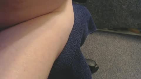 Snapshot of blueeyesn8 chatting on January 27, 12:26 pm blueeyesn8 online show from January 27, 12:26 pm