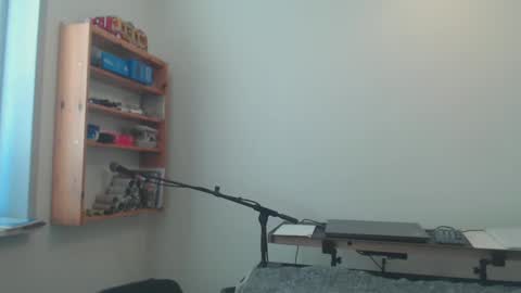 Snapshot of blueeyesn8 chatting on February 1, 9:11 am blueeyesn8 online show from February 1, 9:11 am