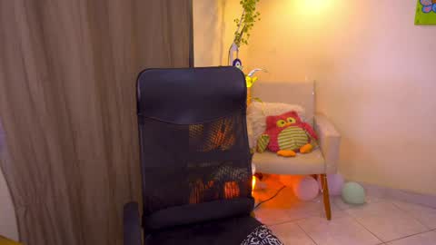 FLORAA online show from May 3, 3:51 pm