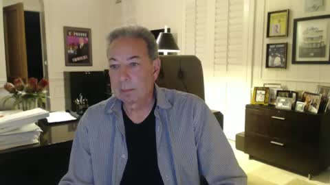 Snapshot of blueisles chatting on January 2, 2:11 am blueisles online show from January 2, 2:11 am