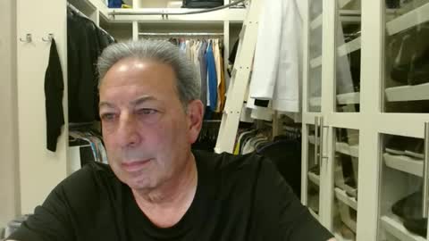 Snapshot of blueisles chatting on February 9, 7:41 pm blueisles online show from February 9, 7:41 pm