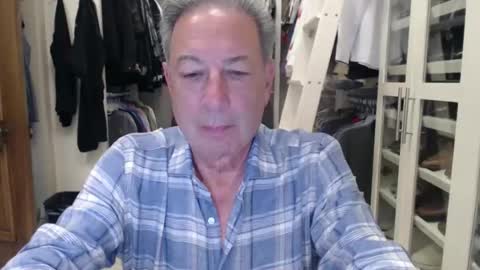 Snapshot of blueisles chatting on November 17, 6:57 pm blueisles online show from November 17, 6:57 pm