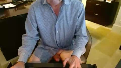 Snapshot of blueisles chatting on November 30, 5:39 pm blueisles online show from November 30, 5:39 pm