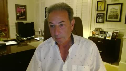 Snapshot of blueisles chatting on December 4, 1:26 am blueisles online show from December 4, 1:26 am