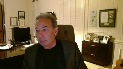 Snapshot of blueisles chatting on January 16, 2:48 am blueisles online show from January 16, 2:48 am