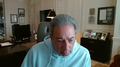 Snapshot of blueisles chatting on January 18, 4:00 pm blueisles online show from January 18, 4:00 pm