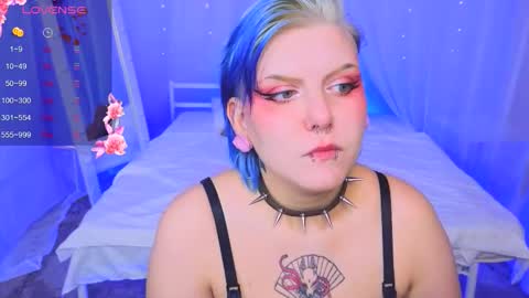 Hi my name is Lunaray online show from September 24, 11:02 am