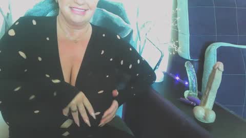 Snapshot of blueskysierra chatting on February 9, 1:03 pm Sierra online show from February 9, 1:03 pm