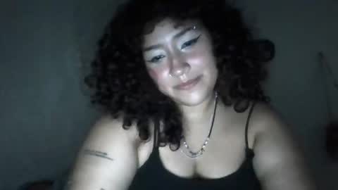 Snapshot of bluevelvett__ chatting on February 14, 6:10 am blue online show from February 14, 6:10 am