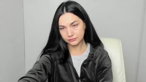 Kelly online show from September 26, 5:33 am