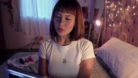 Snapshot of blumasweet chatting on December 28, 11:19 am Bluma Sweet online show from December 28, 11:19 am