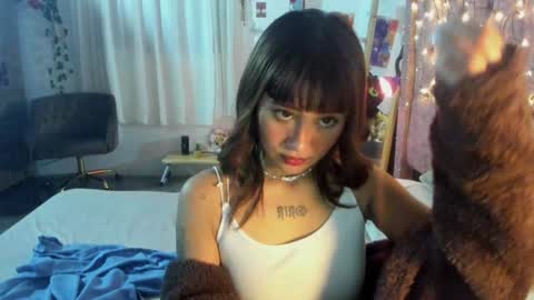 Snapshot of blumasweet chatting on January 6, 10:24 am Bluma Sweet online show from January 6, 10:24 am