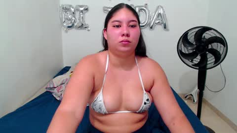 Snapshot of blumbum chatting on January 16, 10:55 pm Hey guysI am BrendaWelcome my room online show from January 16, 10:55 pm