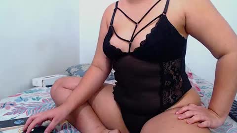 Snapshot of blumbum chatting on February 16, 1:47 am Hey guysI am BrendaWelcome my room online show from February 16, 1:47 am
