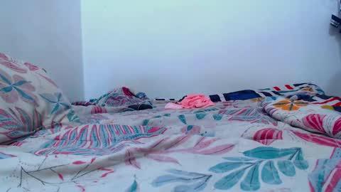 Snapshot of blumbum chatting on March 6, 11:31 pm Hey guysI am BrendaWelcome my room online show from March 6, 11:31 pm