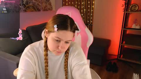 Snapshot of blush_ellie chatting on March 3, 3:42 pm Ellie3 online show from March 3, 3:42 pm
