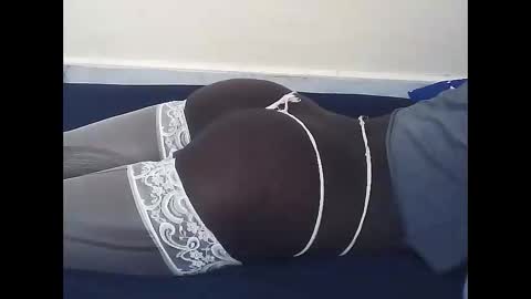 Snapshot of blushing_bunny chatting on March 2, 5:08 am Bunny online show from March 2, 5:08 am