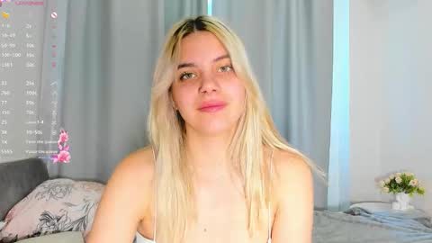 Chloe online show from October 4, 6:44 am