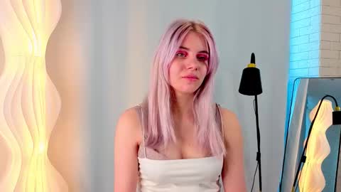 Chloe online show from October 24, 6:10 am