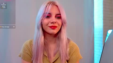 Chloe online show from October 25, 6:21 am