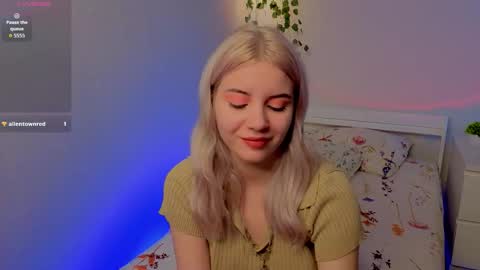 Chloe online show from October 30, 7:21 am