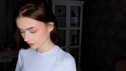 Snapshot of bluuemarine chatting on May 7, 4:12 pm Mary online show from May 7, 4:12 pm