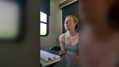 MamaMorgan online show from February 1, 5:33 pm