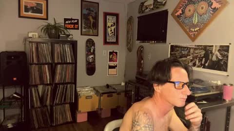 ZuperZexyZounds online show from May 17, 4:21 am