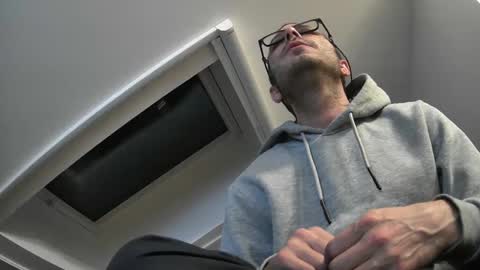 bo22222222 online show from March 11, 10:09 pm