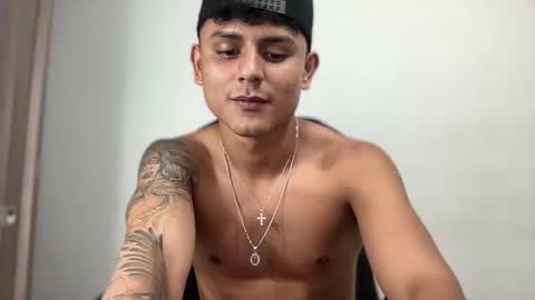 Snapshot of bob_pettersonn chatting on February 28, 3:15 am Bob INDEPENDENT MODEL online show from February 28, 3:15 am