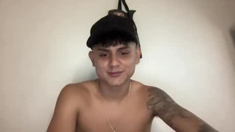 Snapshot of bob_pettersonn chatting on March 10, 4:17 am Bob INDEPENDENT MODEL online show from March 10, 4:17 am