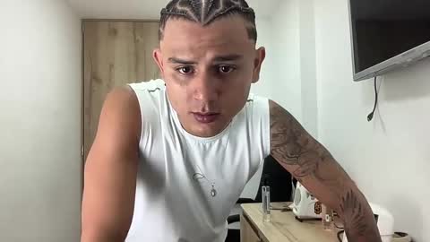 Snapshot of bob_pettersonn chatting on September 17, 3:30 am Bob INDEPENDENT MODEL online show from September 17, 3:30 am