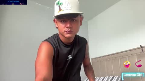 Bob  INDEPENDENT MODEL online show from January 16, 4:11 pm