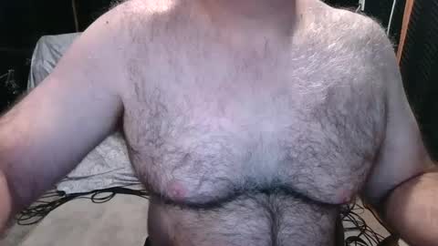 Snapshot of bobbyhill27b chatting on October 7, 5:21 pm BobbyHill27b online show from October 7, 5:21 pm