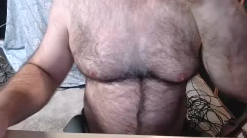 Snapshot of bobbyhill27b chatting on January 18, 2:54 pm BobbyHill27b online show from January 18, 2:54 pm