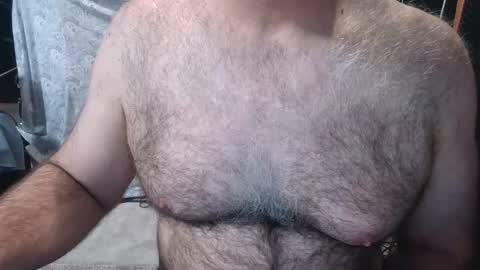 Snapshot of bobbyhill27b chatting on February 8, 6:11 pm BobbyHill27b online show from February 8, 6:11 pm