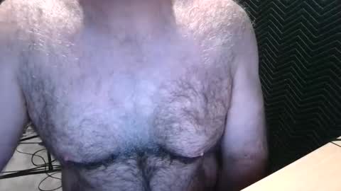 Snapshot of bobbyhill27b chatting on March 13, 10:05 pm BobbyHill27b online show from March 13, 10:05 pm