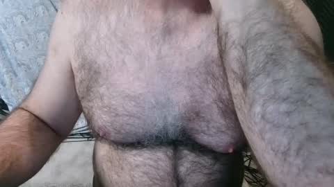 Snapshot of bobbyhill27b chatting on March 28, 2:44 am BobbyHill27b online show from March 28, 2:44 am