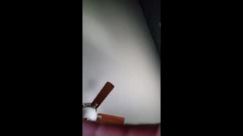 bobbylicious42 online show from April 19, 10:23 pm