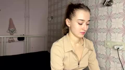 Snapshot of bohemia777 chatting on December 14, 9:41 pm bohemia777 online show from December 14, 9:41 pm