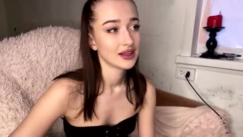 Snapshot of bohemia777 chatting on April 1, 1:52 pm bohemia777 online show from April 1, 1:52 pm