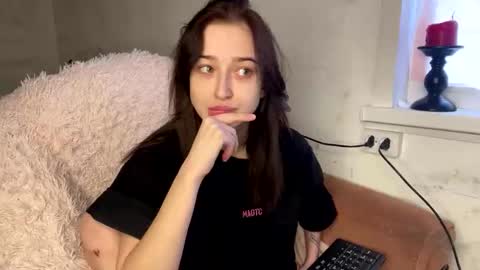 Snapshot of bohemia777 chatting on April 6, 7:20 am bohemia777 online show from April 6, 7:20 am