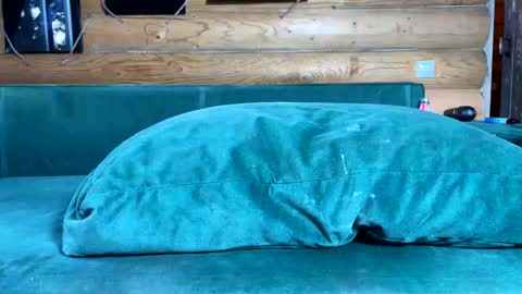 Nail and Olivia online show from November 21, 10:14 am